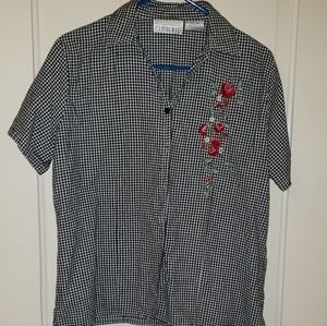 Casey and Max buttom down short sleeve shirt